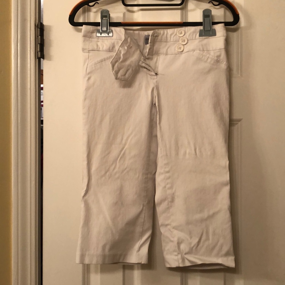 White Charlotte Russe capris